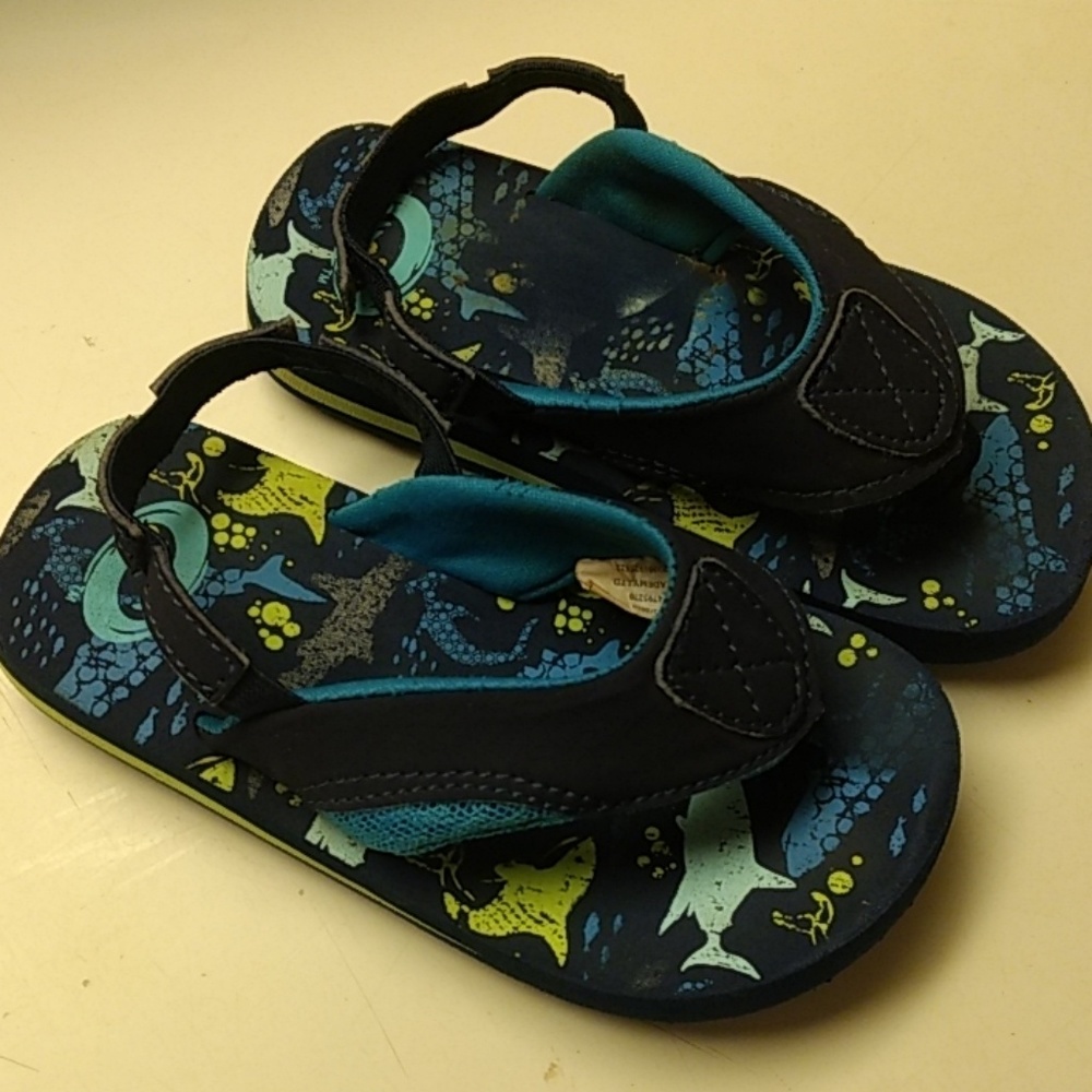 Shark toddler flip flops